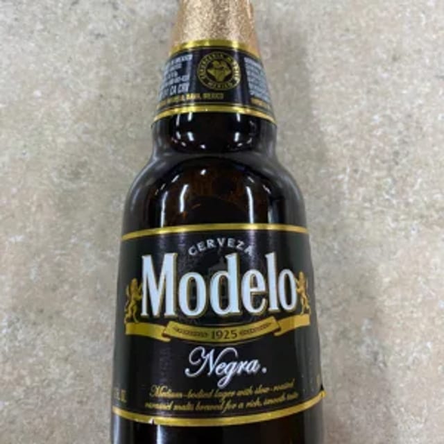 Modelo Negra.